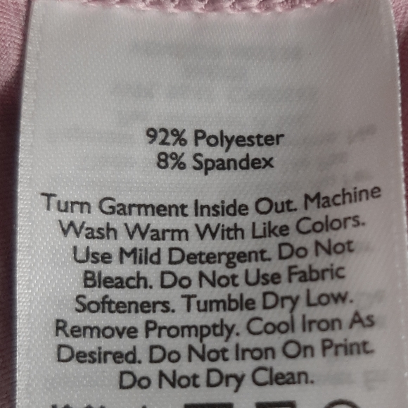 Eddie Bauer Lavender v-neck top Medium - Picture 7 of 7